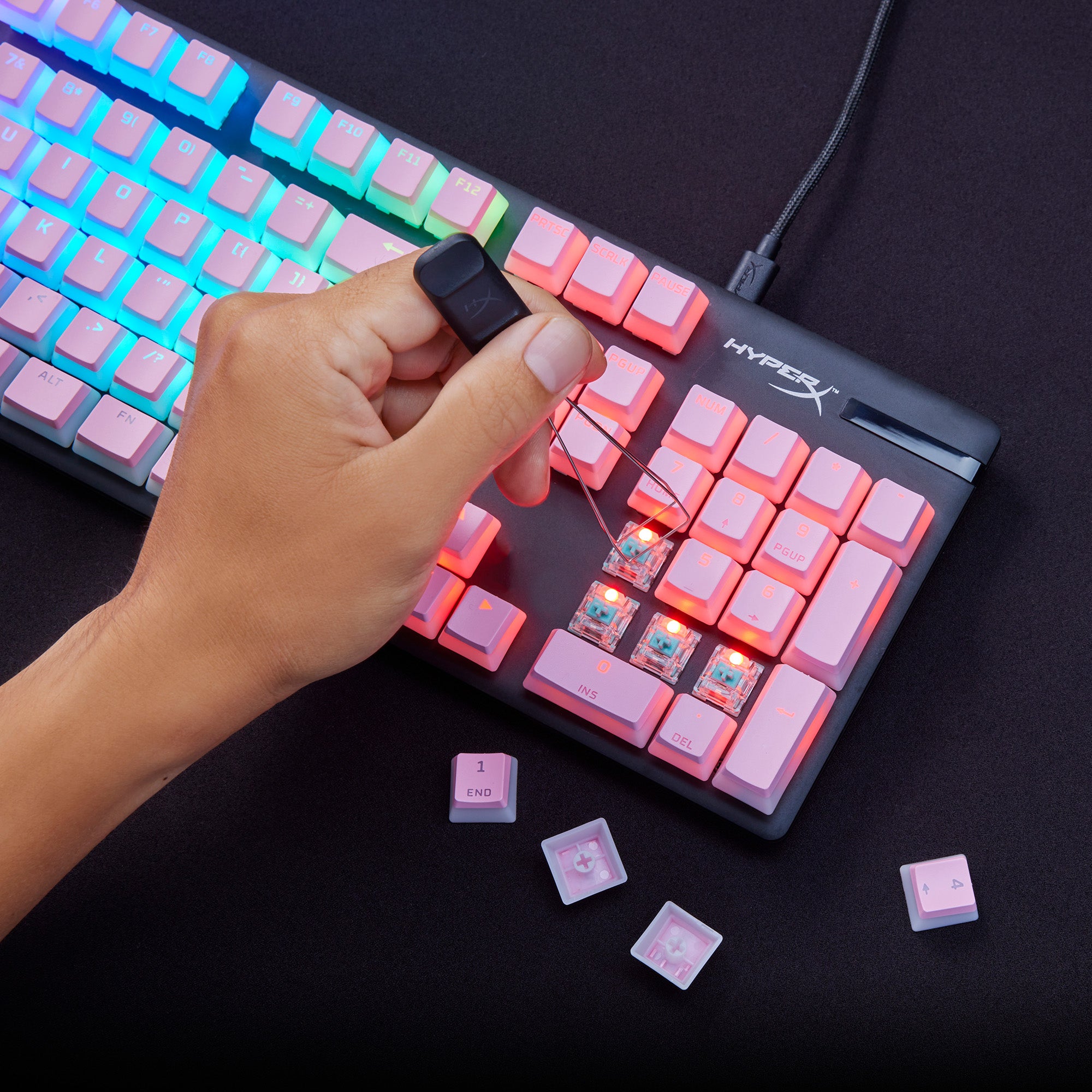 Werkzeug zum Entfernen der HyperX Keycaps im Lieferumfang enthalten