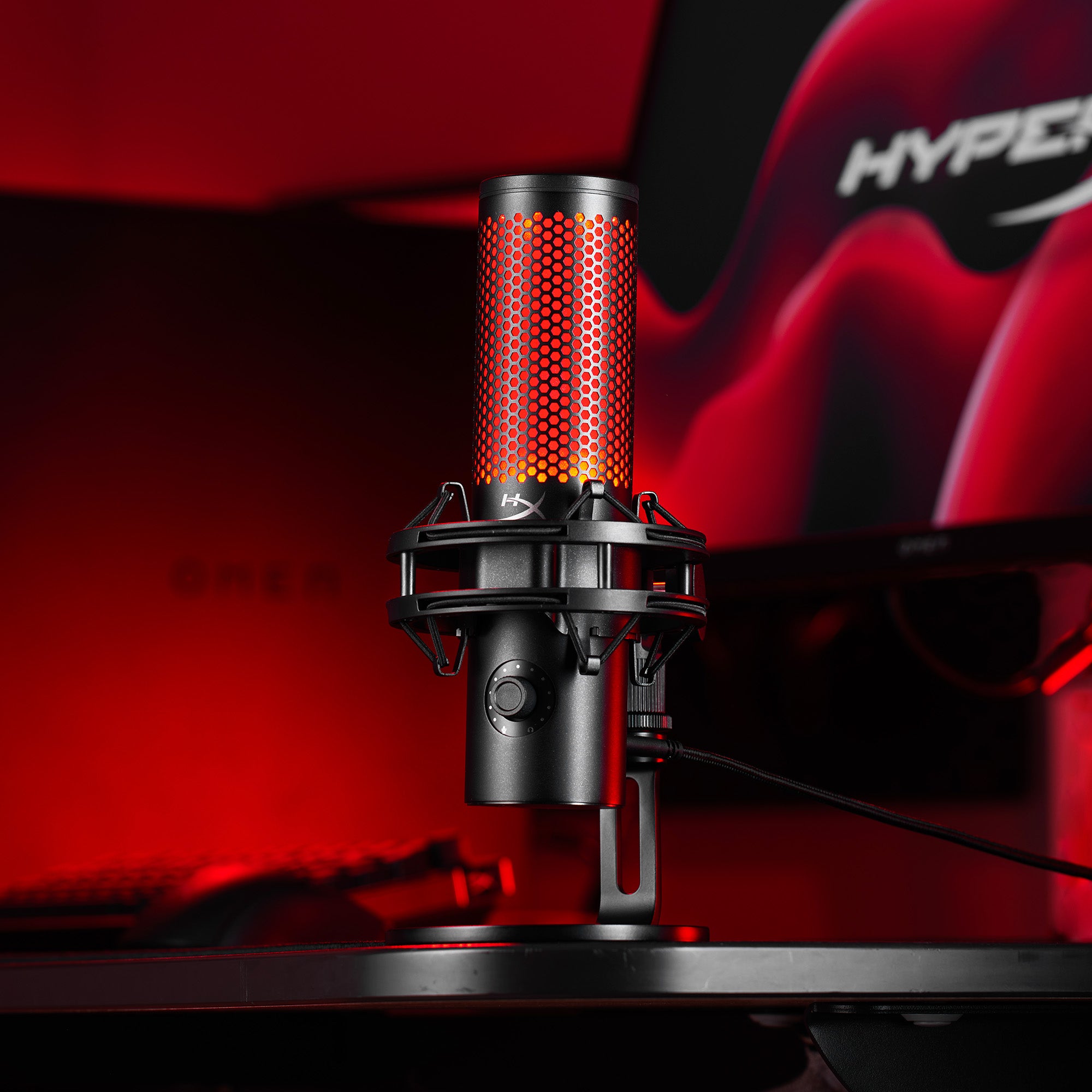 Atemberaubende rote HyperX-Beleuchtung